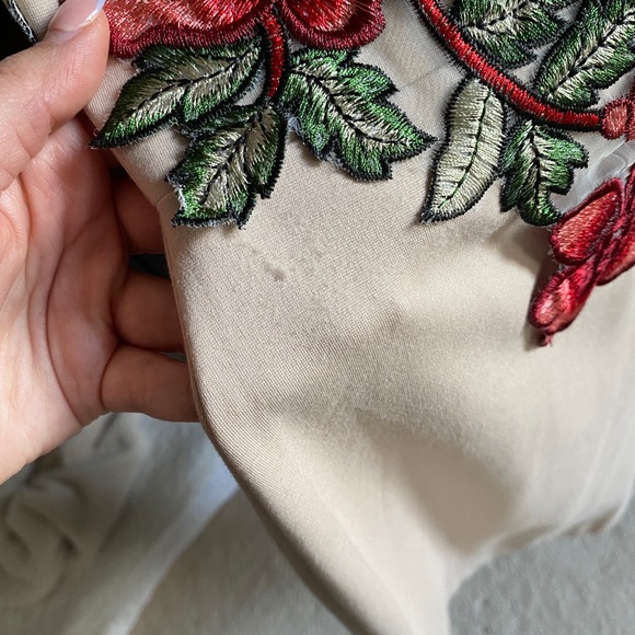 Floral appliqué dress - Picture 2 of 5